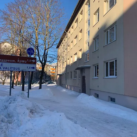 Dikol Two-Room Apartment-Self Check-In & Free Parking Near City Center Reval Esterno foto