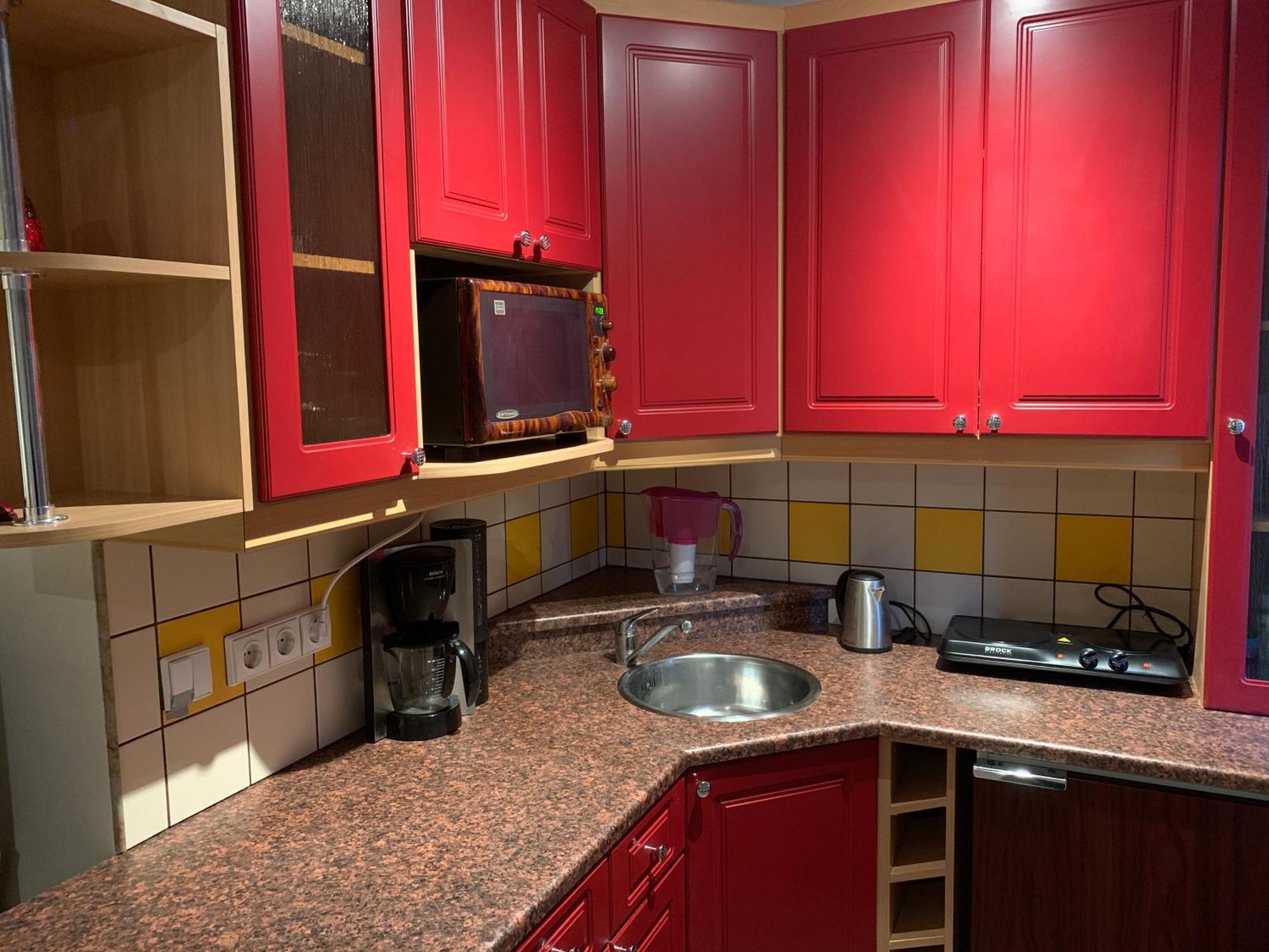 Dikol Two-room Apartment-self Check-in & Free Parking Near Center Таллин